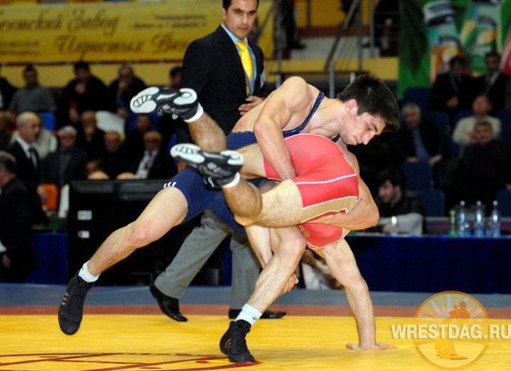 Турнир «Али Алиев»: пока побеждают только хозяева