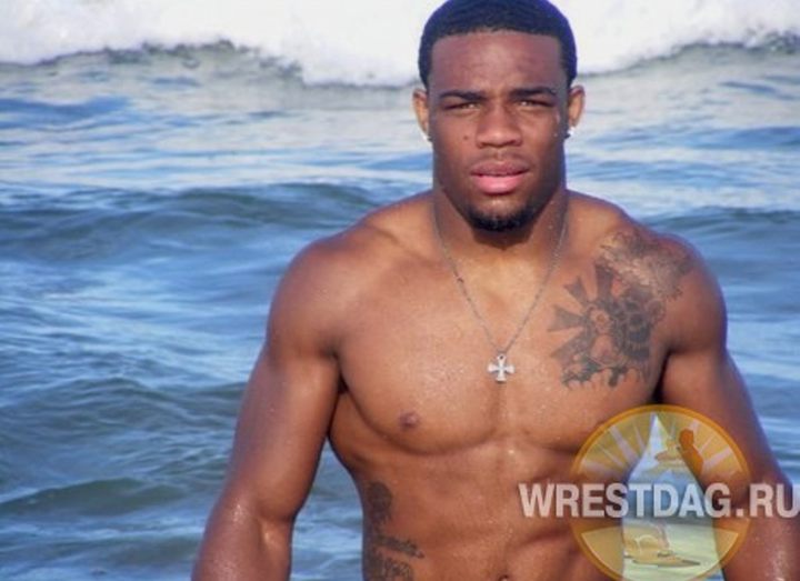 Джордан Барроуз искупался в Черном море и потренировался с россиянами