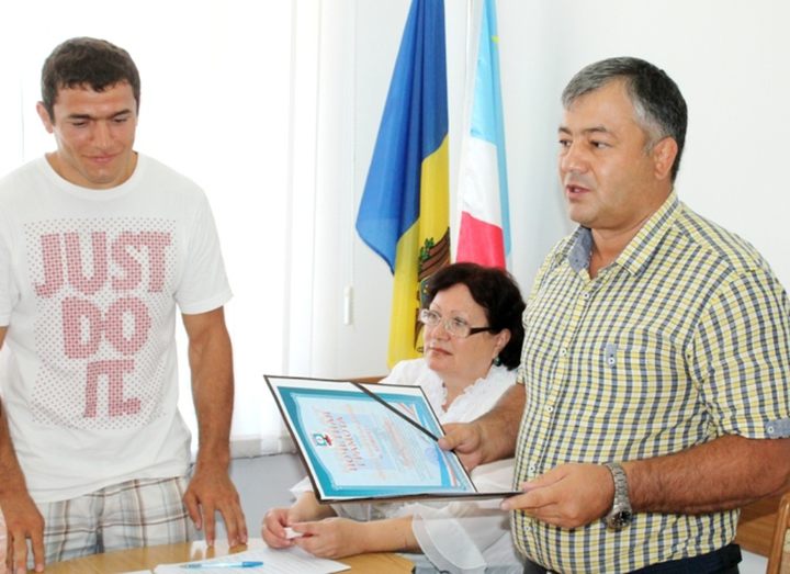 Peter Yanulov became  honourable citizen in Komrat