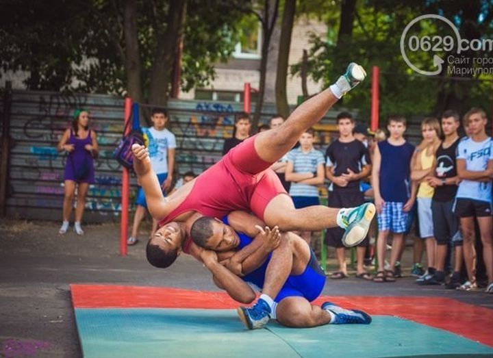 In Mariupol passed street competitions