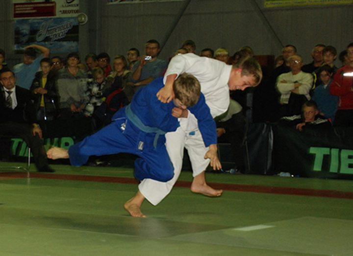 B Novomoskovsk took place regional tournament on judo