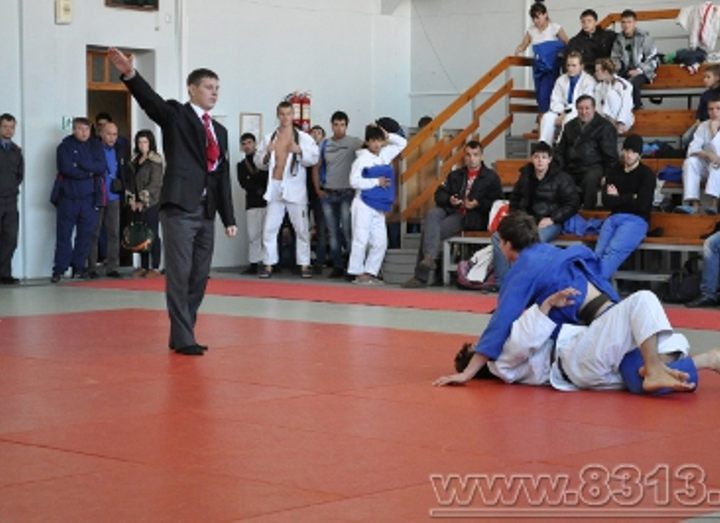 В Дзержинске состоялось первенство города по дзюдо