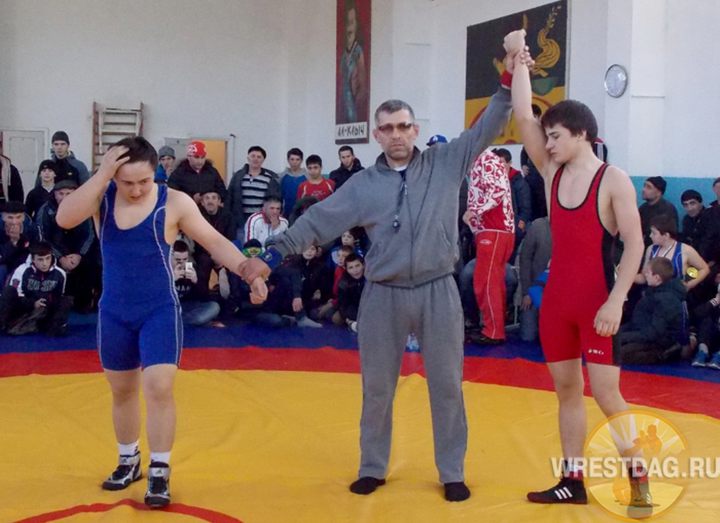 Tournament in Buinaksk brought together 326 young wrestlers