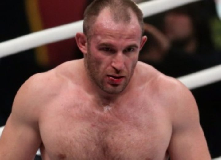 OLEYNIK LEAVES UFC ON FOX 10