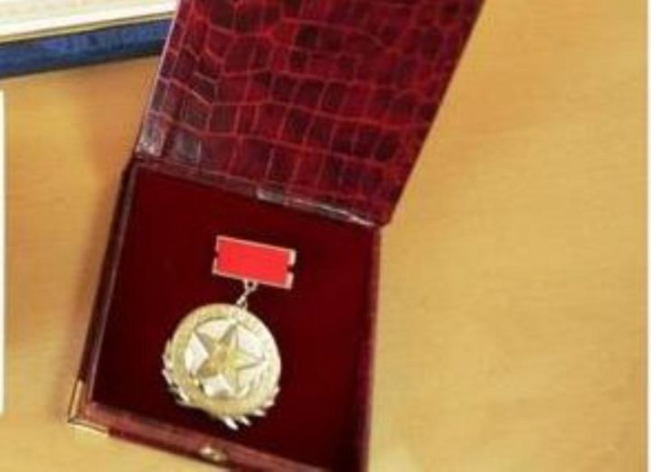 The Sakhalin trainer is awarded by the medal 