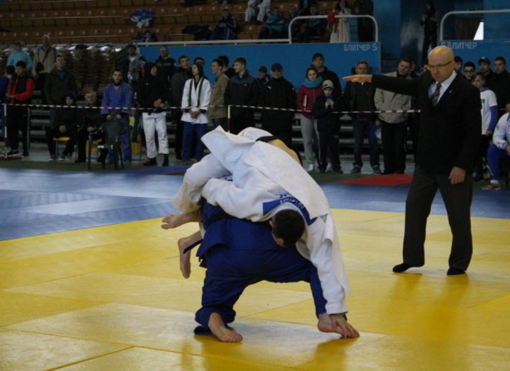 The championship of Ukraine of U-21 in Odessa: day the first