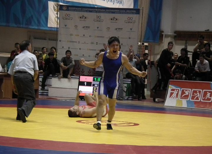 Определен окончательный состав сборной КР по вольной борьбе на чемпионат Азии в Астане