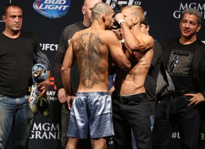 UFC 173: ПРОЦЕДУРА ОФИЦИАЛЬНОГО ВЗВЕШИВАНИЯ