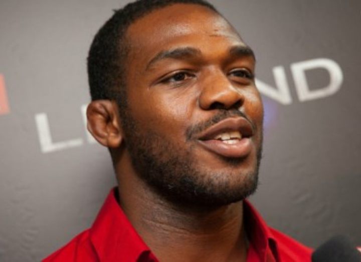 ДЖОН ДЖОНС: «UFC ВЕДЕТ ДЕЛА НЕПРОФЕССИОНАЛЬНО»