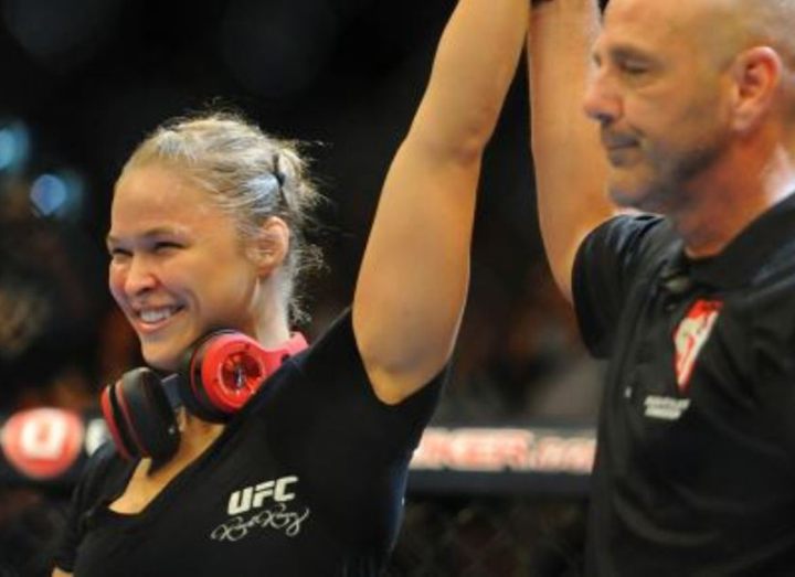 ТРЕНЕР РАУЗИ: «РОНДА НОКАУТИРУЕТ КИБОРГА»