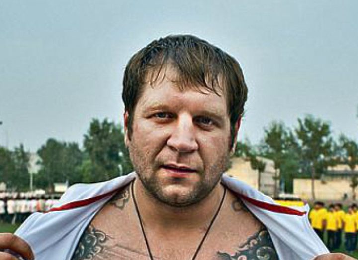 Олег Раевский: Александр Емельяненко тренируется в СИЗО