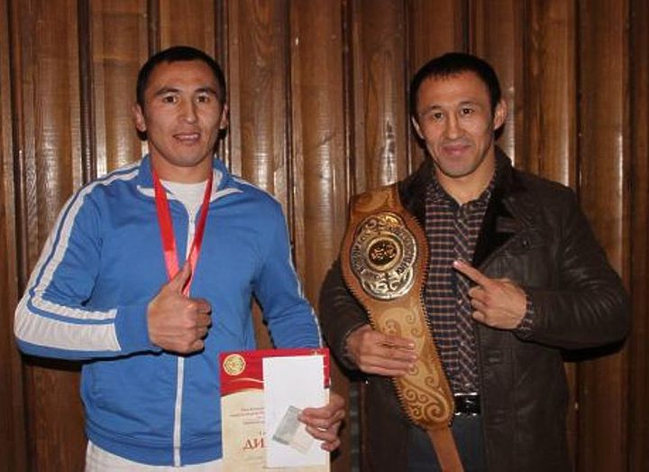 Кыргызстанец Нурбек Кожобеков завоевал золото международного турнира по кыргыз курошу в Бишкеке