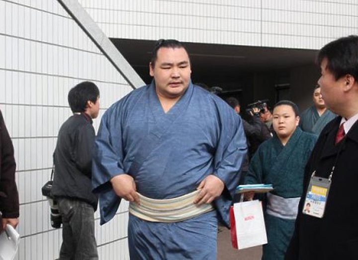 Какурю женится