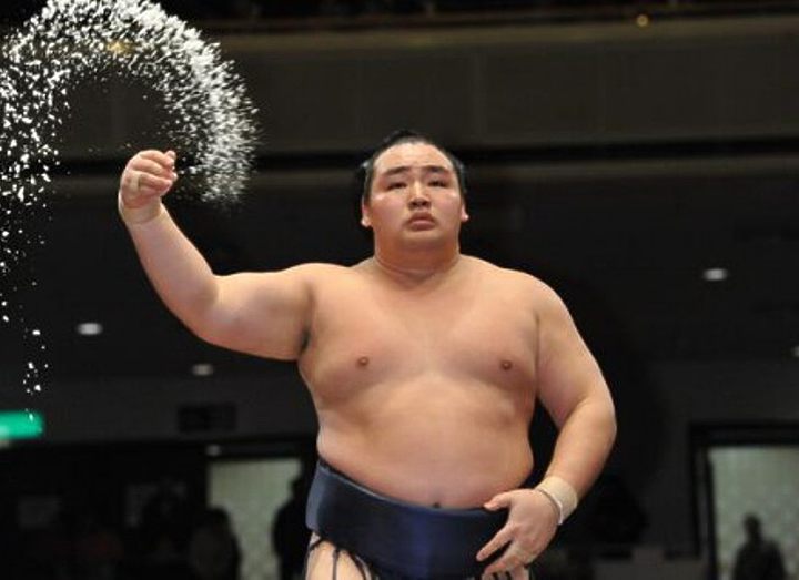 Дзёкорю снялся с турнира