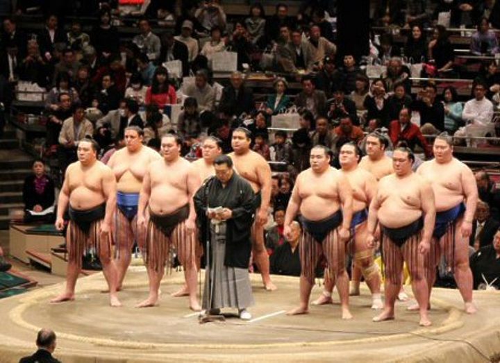 Хацу басё. Сэнсюраку