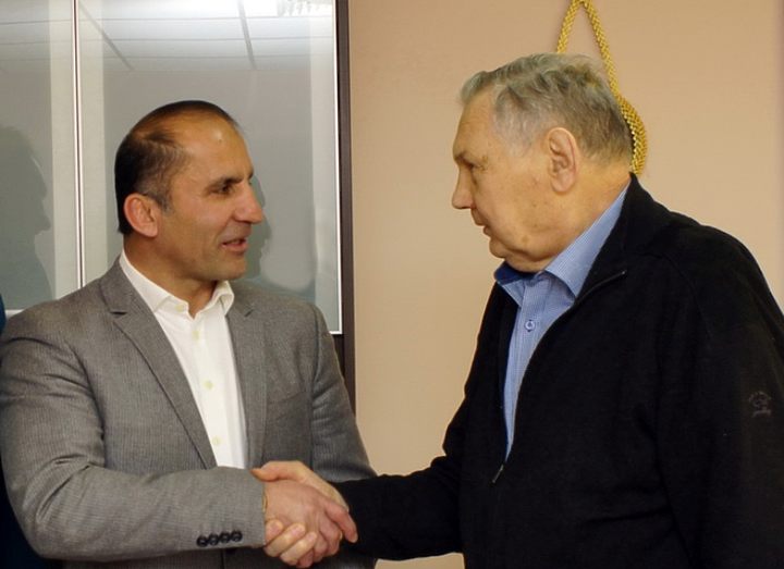 НА ЗАСЕДАНИИ БЮРО