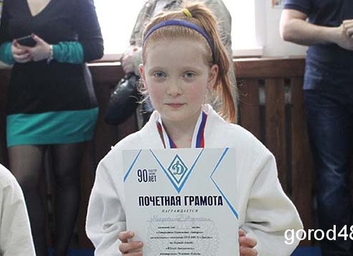 На турнире «Юный динамовец» девочка-дзюдоистка победила всех мальчиков