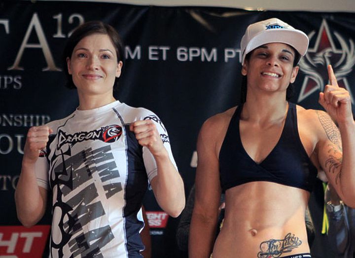 Invicta FC 12: процедура официального взвешивания