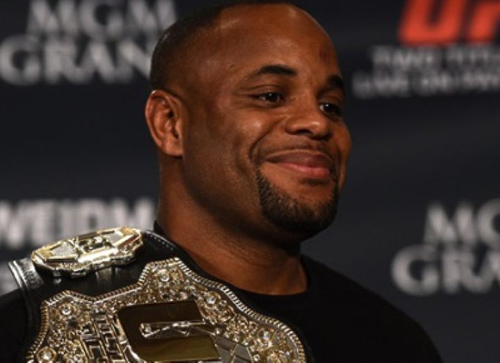 КОРМЬЕ — БЭЙДЕРУ: «ТЫ СЛЕДУЮЩИЙ, ЧУВАК!»