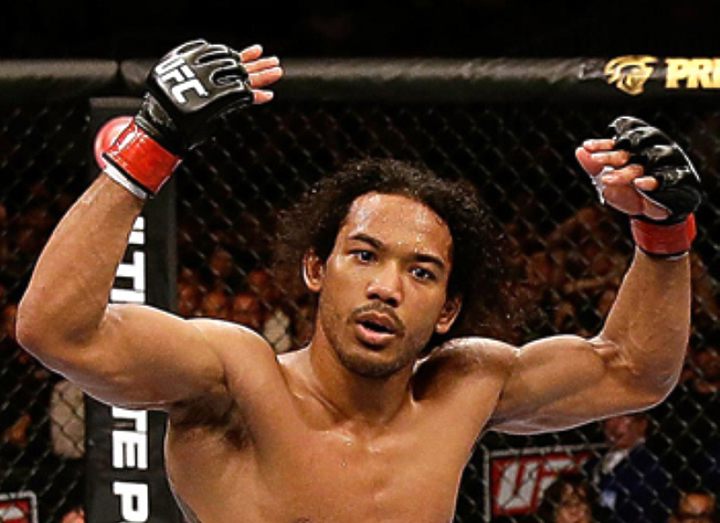 Бой Бена Хендерсона с Майклом Джонсоном отменен