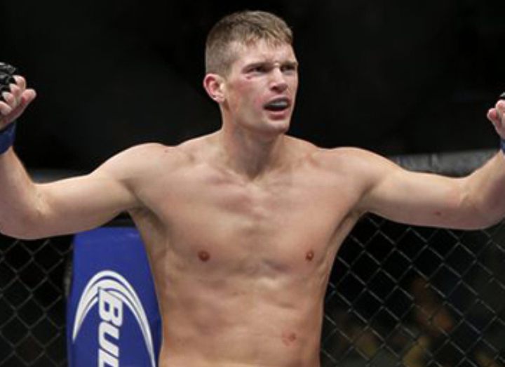 Стивен Томпсон нокаутировал Джейка Элленбергера