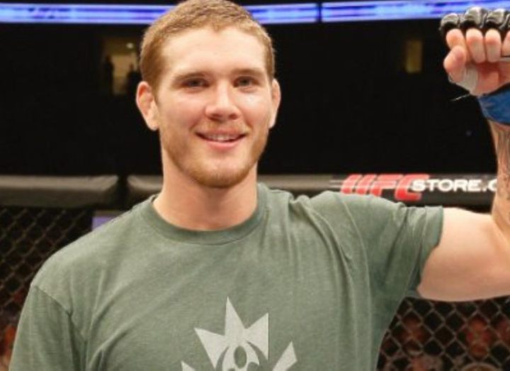 ДЖОРДАН МАЙН ПОВЕСИЛ ПЕРЧАТКИ НА ГВОЗДЬ