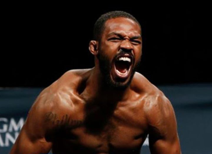 Джон Джонс избежал тюрьмы