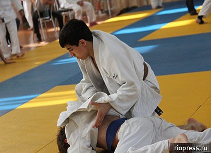 Дзюдоисты ДЮСШ «Юность» собрали осенний «урожай»