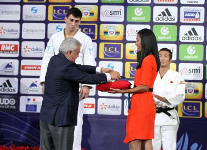 Рустам Оруджев раскрыл парижские тайны