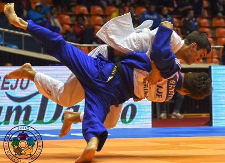 Бронзовый хет-трик в Джеджу