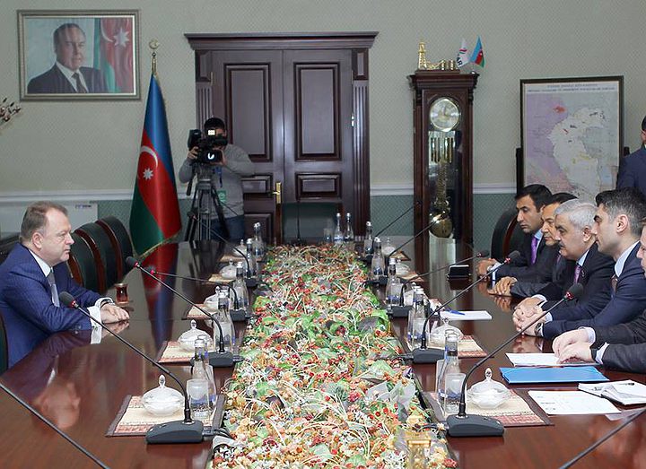 Ровнаг Абдуллаев встретился с Мариусом Визером