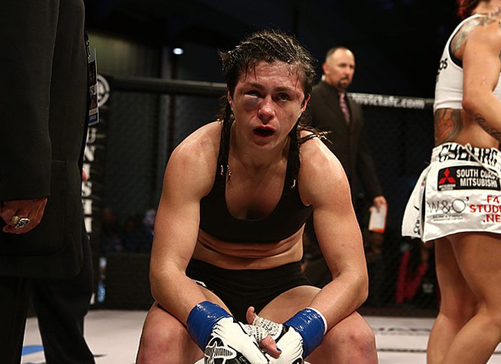 Результаты Invicta FC 15: Киборг нокаутировала Ибрагимову