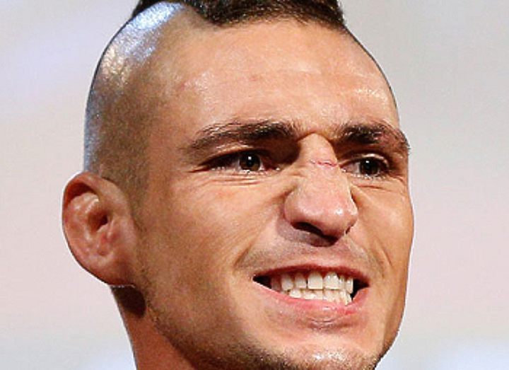 Диего Санчес против Джима Миллера на UFC 197