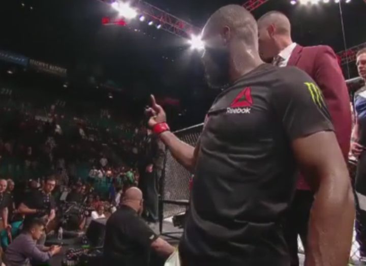 ДЖОН ДЖОНС: «Я ПОВЕЛ СЕБЯ КАК ПРИДУРОК»