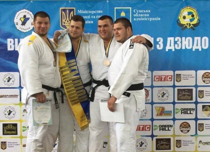 Кубок Украины среди мужчин и женщин:11 медалей