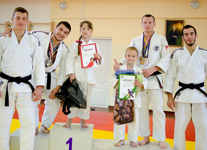 Александр Ленков и Родион Кохановский наградили лучших