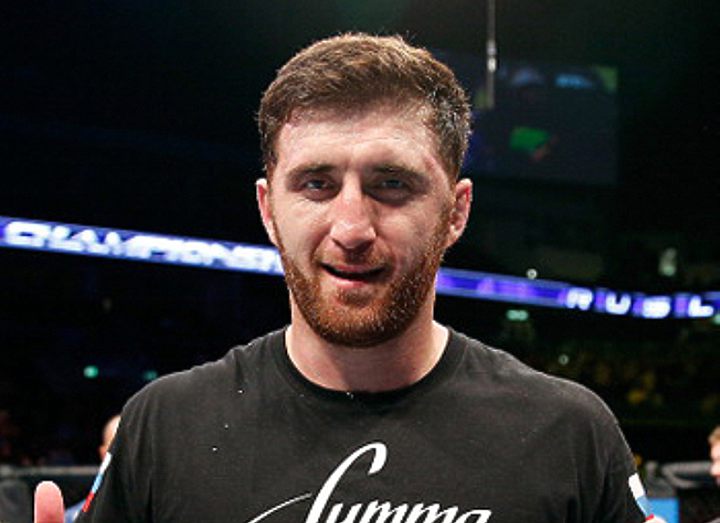 Руслан Магомедов против Стефана Штруве на UFC 204