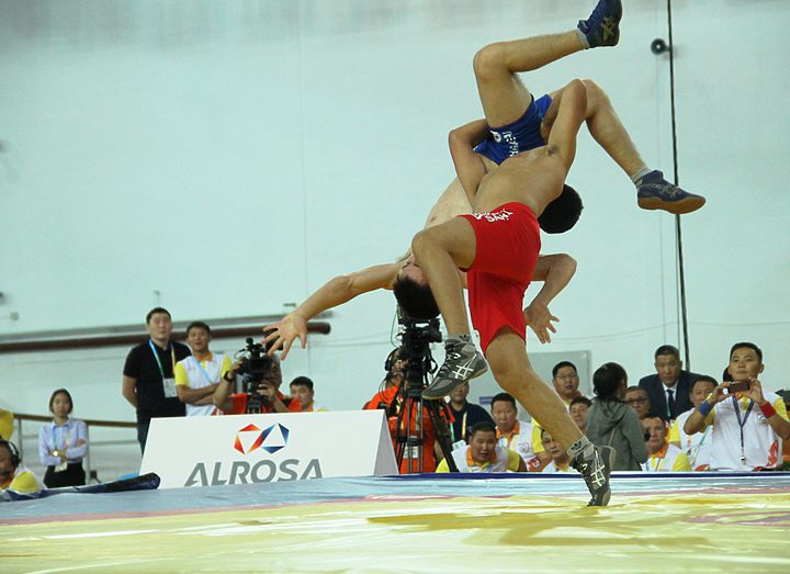 Танец орла в исполнении трио сибиряков