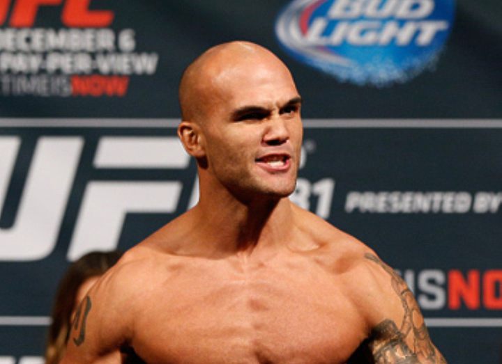 Робби Лоулер и Тайрон Вудли прошли взвешивание