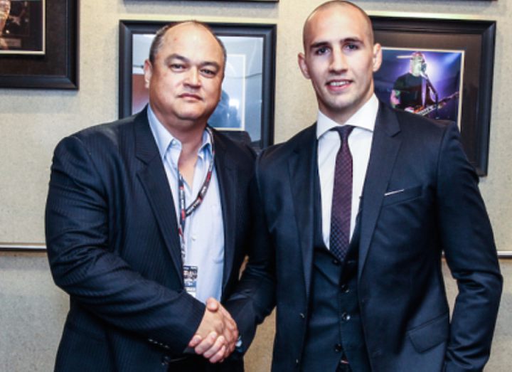 РОРИ МАКДОНАЛЬД ОФИЦИАЛЬНО ПОДПИСАН В BELLATOR