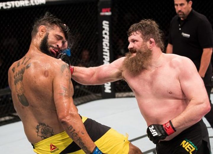 НЕЛЬСОН ИЗВИНИЛСЯ, НО ВИНЫ НЕ ПРИЗНАЕТ