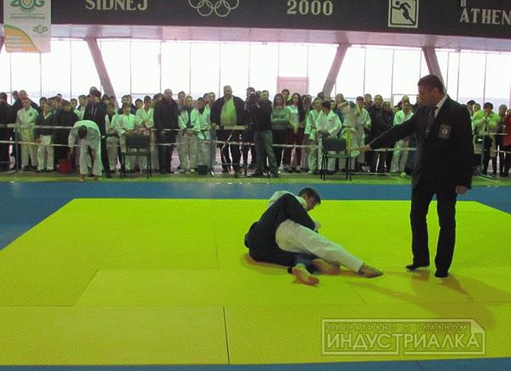 В Запорожье сразились самые маленькие дзюдоисты