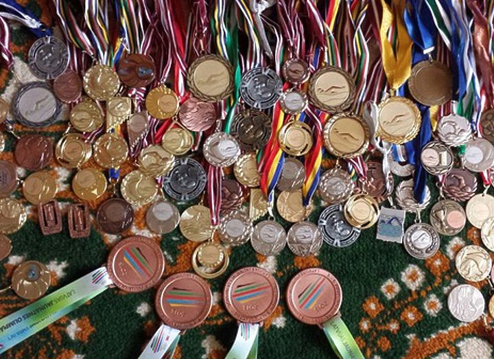 255 медалей от борцов Азербайджана