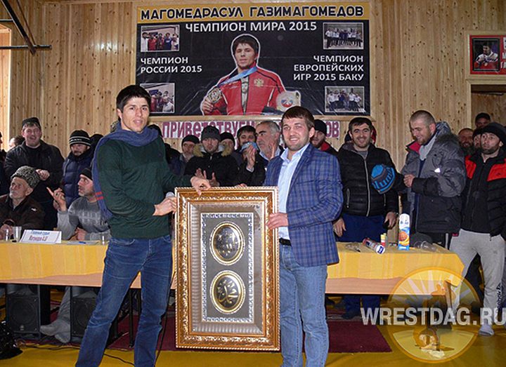 Зал борьбы назвали именем чемпиона мира