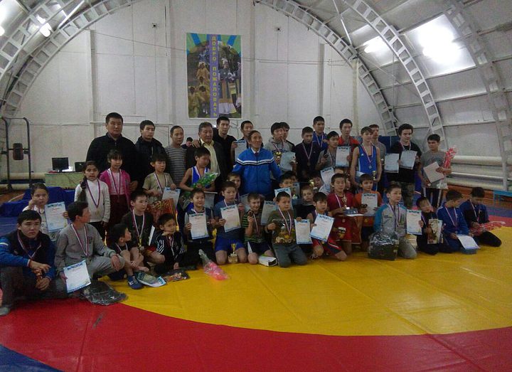 Новогодний турнир на призы Деда Мороза