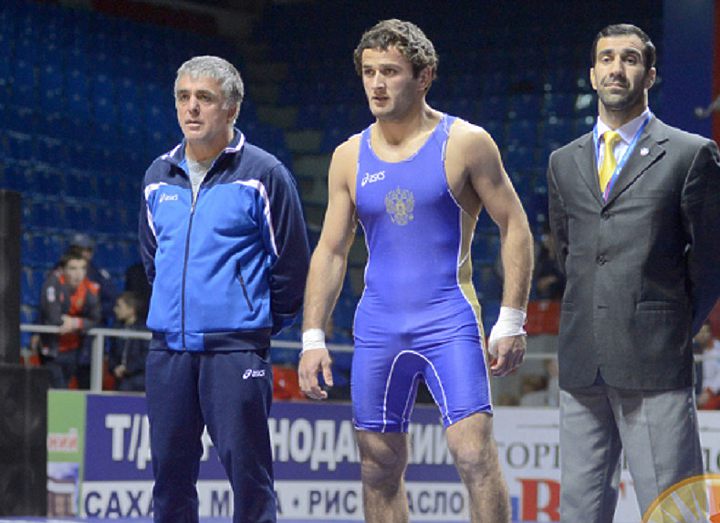 Ахмед Гаджимагомедов: надеюсь, титул чемпиона России в весе до 74 кг спустя 10 лет вернется в Дагестан