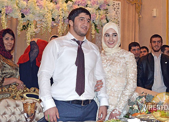 Олимпийский чемпион простился с холостяцкой жизнью