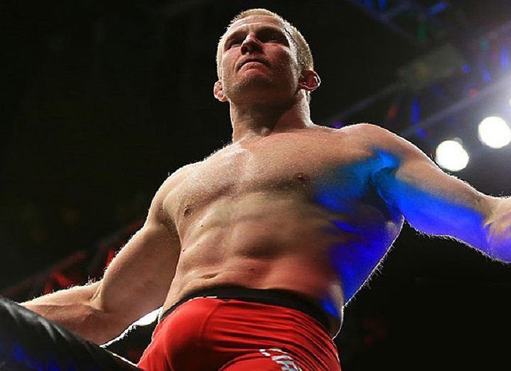 Миша Циркунов уволен из UFC