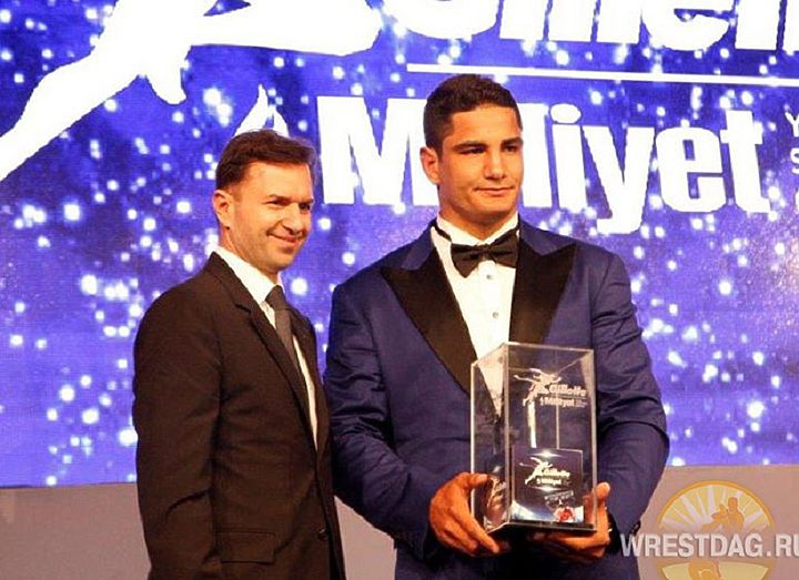 Таха Акгуль стал обладателем «Спортивного Оскара»
