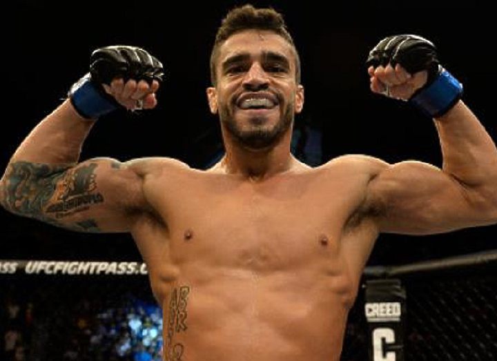 ТИАГО ТАВАРЕС ПОДПИСАН В ACB